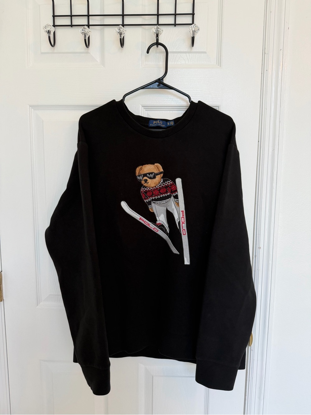Ralph Lauren Black Crewneck Sweatshirt with Skiing Bear Graphic - Picture 2 of 6